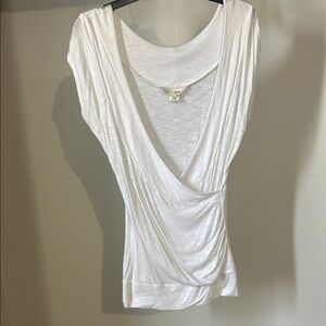 Derek Heart White Draped V-Neck Tunic Top